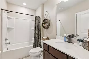 29977 Marquette Ave, Wesley Chapel, FL 33545 - Photo 28