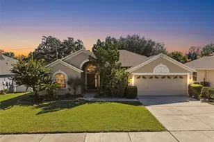 2213 Towering Oaks Cir, Seffner, FL 33584 - Photo 1
