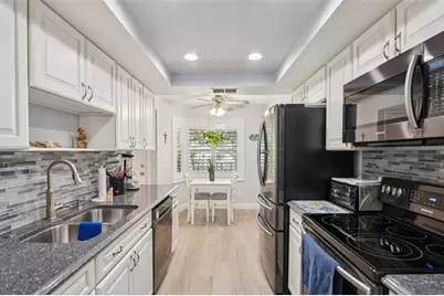 5849 Park Street N #202, Saint Petersburg, FL 33709 - Photo 16