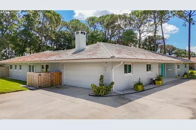 8693 15th Street N, Saint Petersburg, FL 33702 - Photo 10