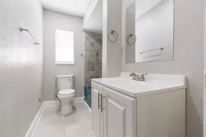 5211 E 17th, Tampa, FL 33619 - Photo 14