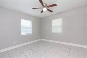 5211 E 17th, Tampa, FL 33619 - Photo 12