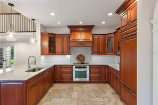 2371 Landings Cir, Bradenton, FL 34209 - Photo 12
