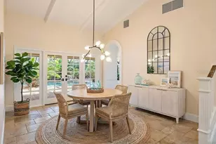 2371 Landings Cir, Bradenton, FL 34209 - Photo 10
