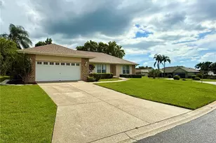 2130 Saxon Ln, Lakeland, FL 33810 - Photo 2
