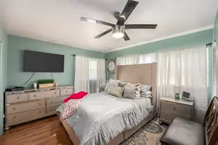 1175 62nd Pl S, Saint Petersburg, FL 33705 - Photo 10