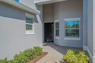 4922 Sienna Isles Ave, Wimauma, FL 33598 - Photo 4