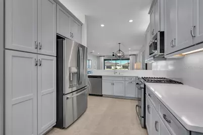 4922 Sienna Isles Avenue, Wimauma, FL 33598 - Photo 16