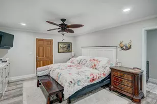 1720 Richard Ervin Pkwy, Tarpon Springs, FL 34688 - Photo 46