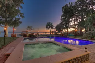 1720 Richard Ervin Pkwy, Tarpon Springs, FL 34688 - Photo 6