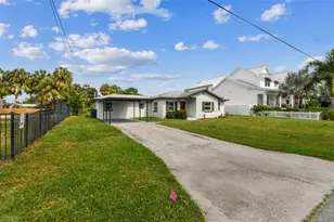 5 W Spanish Main St, Tampa, FL 33609 - Photo 2