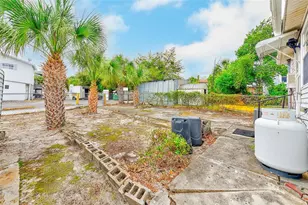 632 Cross St, Tarpon Springs, FL 34689 - Photo 22