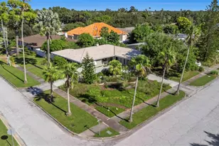 109 Ponce De Leon Blvd, Belleair, FL 33756 - Photo 74