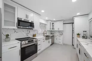 3141 Alta Vista St, Sarasota, FL 34237 - Photo 12