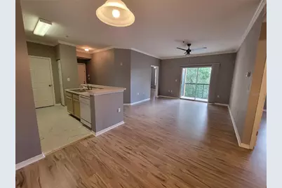 5608 Pinnacle Heights Circle #302, Tampa, FL 33624 - Photo 2