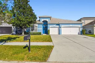 6818 Pine Springs Dr, Wesley Chapel, FL 33545 - Photo 2