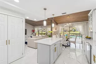 14603 Village Glen Cir, Tampa, FL 33618 - Photo 20