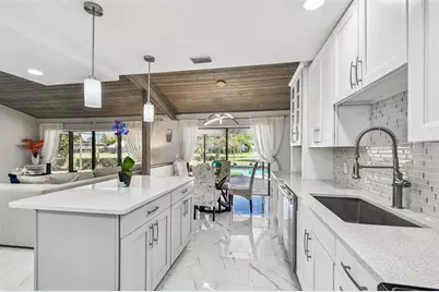 14603 Village Glen Circle, Tampa, FL 33618 - Photo 18