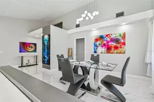 14603 Village Glen Cir, Tampa, FL 33618 - Photo 10