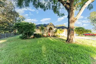 4735 Deter Rd, Lakeland, FL 33813 - Photo 2