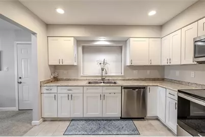 149 Sky Loch Drive E, Dunedin, FL 34698 - Photo 10
