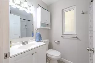149 Sky Loch Dr E, Dunedin, FL 34698 - Photo 18