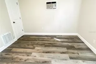 10491 117th Dr, Largo, FL 33773 - Photo 14