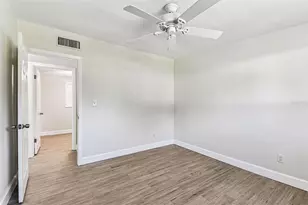 5701 Commonwealth Ave N, Saint Petersburg, FL 33703 - Photo 36