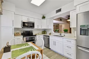 318 108th St W, Bradenton, FL 34209 - Photo 14