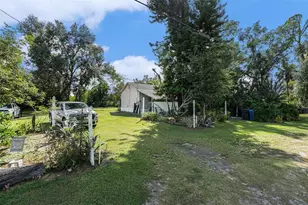 2203 Holloman Rd, Plant City, FL 33567 - Photo 20