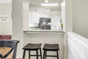 4206 Bay Club Cir, Tampa, FL 33607 - Photo 8