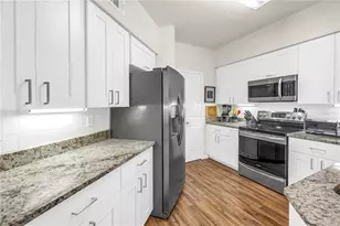 4206 Bay Club Cir, Tampa, FL 33607 - Photo 10