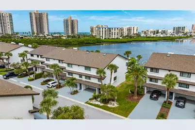 160 Marina Del Rey Court, Clearwater Beach, FL 33767 - Photo 2