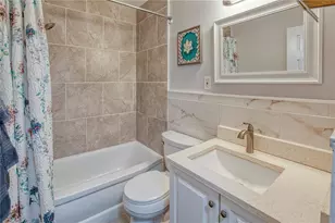 4001 58th St N, Kenneth City, FL 33709 - Photo 4