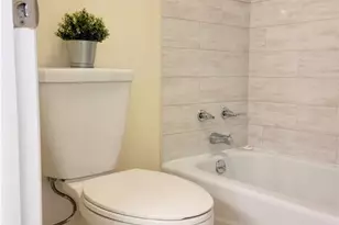 14130 Rosemary Ln, Largo, FL 33774 - Photo 12