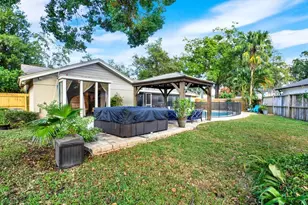 11724 Phoenix Cir, Tampa, FL 33618 - Photo 46