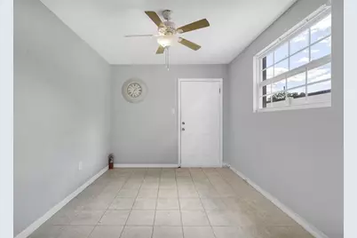 3125 W Henry Avenue, Tampa, FL 33614 - Photo 28