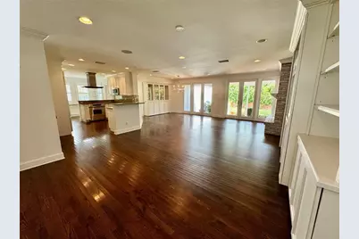 912 S Himes Avenue, Tampa, FL 33629 - Photo 2