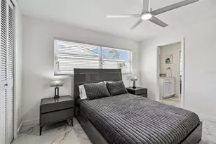 340 Palm Island NE, Clearwater Beach, FL 33767 - Photo 38