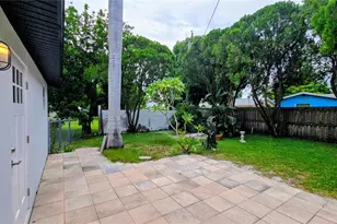 115 15th Ave SW, Largo, FL 33770 - Photo 12