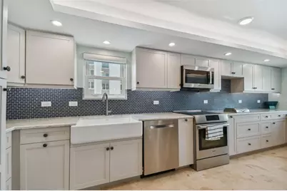 5000 Gulf Boulevard #704, Saint Pete Beach, FL 33706 - Photo 10