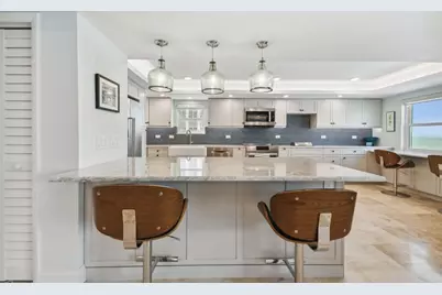 5000 Gulf Boulevard #704, Saint Pete Beach, FL 33706 - Photo 8