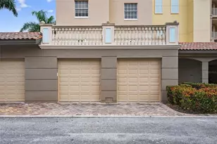 5531 Cannes Cir, Sarasota, FL 34231 - Photo 8