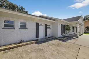 7003 Baywood Ct, Tampa, FL 33615 - Photo 8