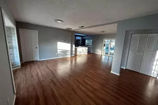 7003 Baywood Ct, Tampa, FL 33615 - Photo 14