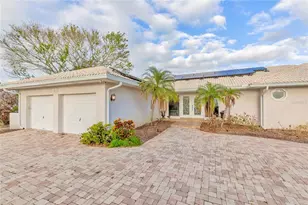411 Belle Isle Ave, Belleair Beach, FL 33786 - Photo 4