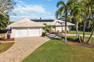 411 Belle Isle Ave, Belleair Beach, FL 33786 - Photo 2