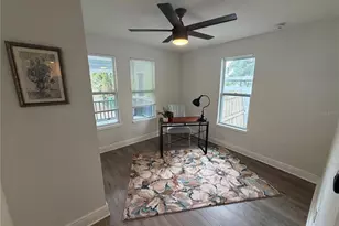 210 E Cluster Ave, Tampa, FL 33604 - Photo 8
