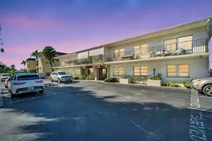 3753 46th Ave S, Saint Petersburg, FL 33711 - Photo 1