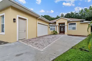 4116 Woodacre Ln, Tampa, FL 33624 - Photo 2
